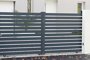 Custom Vinyl Gates Installation in Jacksonville, FL